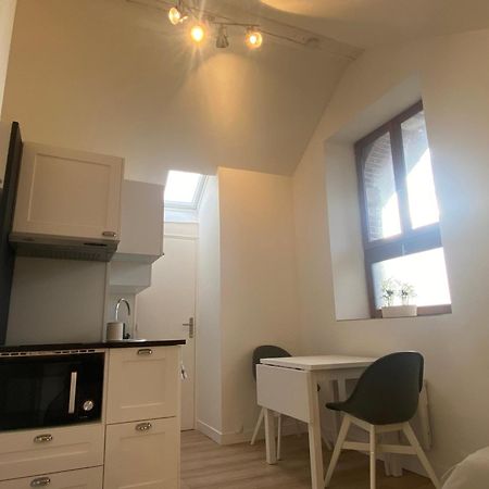 Studio Dans Les Ecuries Du Chateau Bonnelles Экстерьер фото