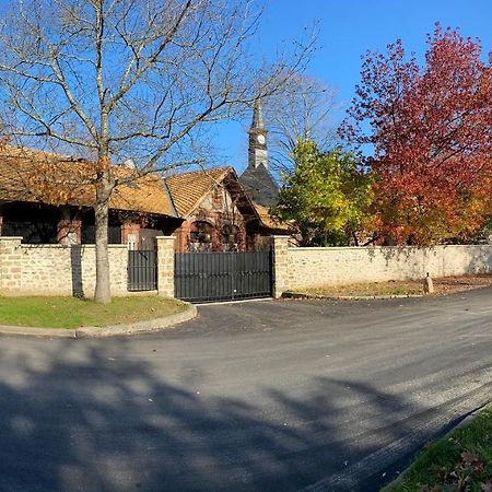 Studio Dans Les Ecuries Du Chateau Bonnelles Экстерьер фото