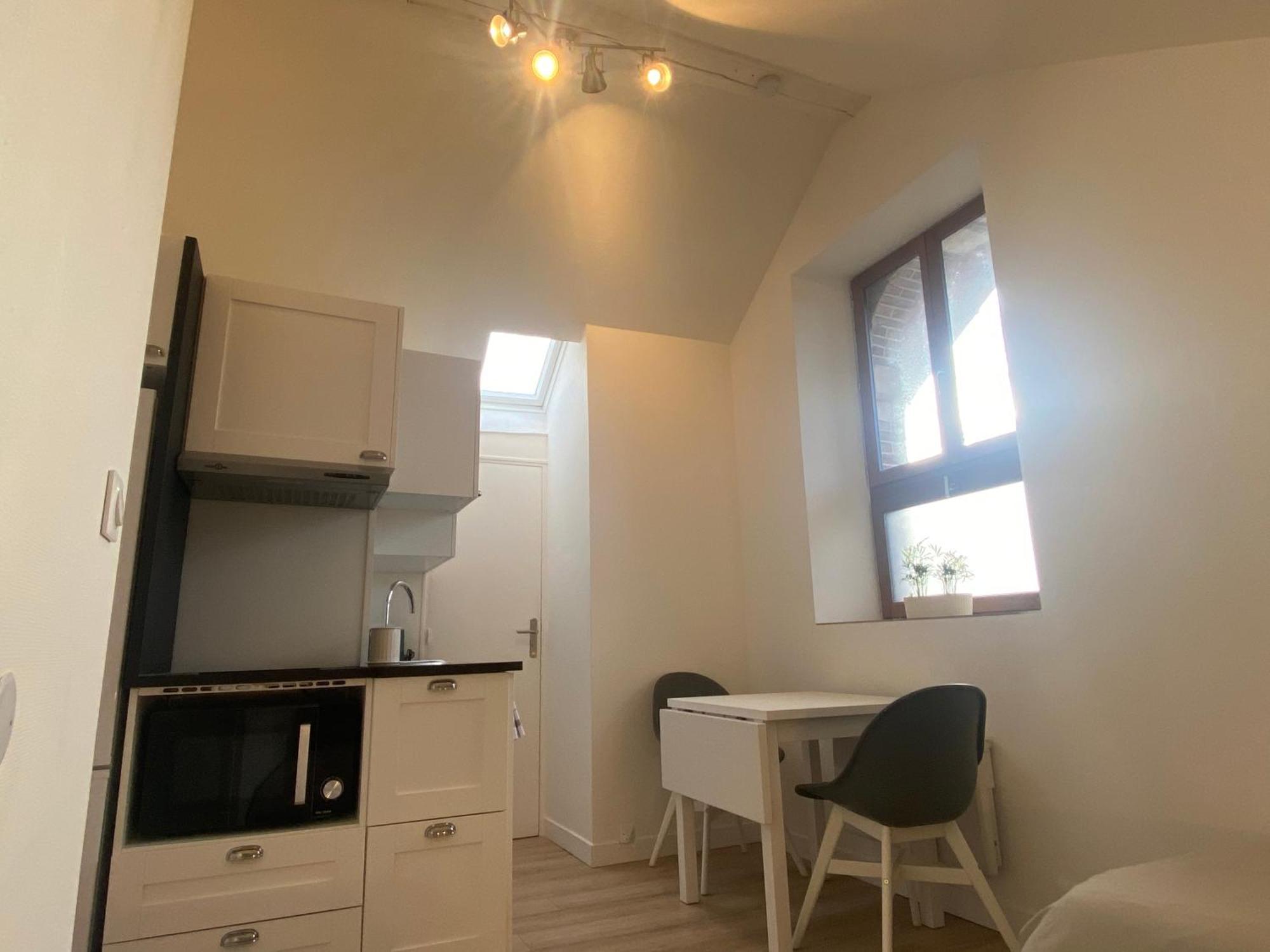 Studio Dans Les Ecuries Du Chateau Bonnelles Экстерьер фото